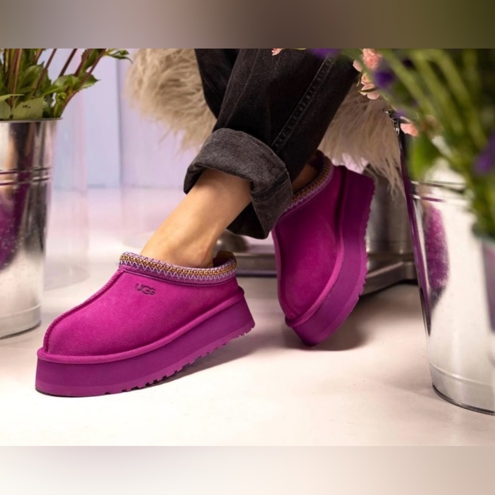 UGG Tazz Slippers